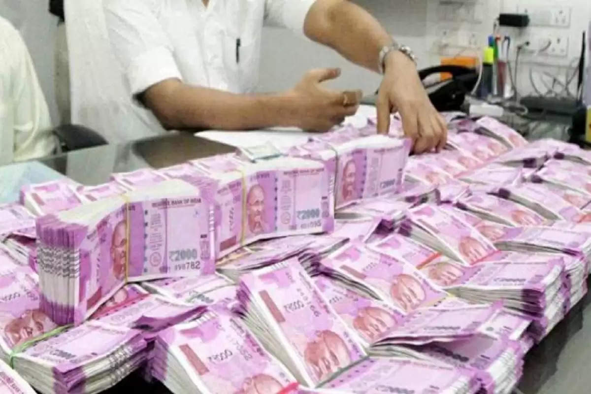 Income tax raid in the electoral state Tamil Nadu, undeclared income of 175 crores detected