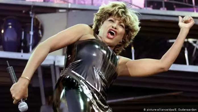 Tina Turner अपने दिवंगत बेटे क्रेग को ‘हमेशा’ याद करती हैं