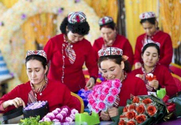 Xinjiang में अल्पसंख्यक जातियों की परिवार नियोजन नीति अधिक शिथिल
