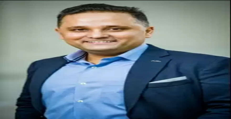 Best-selling author Amish Tripathi gets married in London
