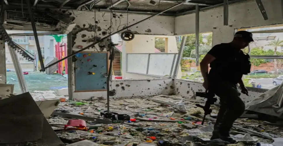 Escalating Tensions: Iranian Missiles Hit Israel Amid US Ultimatum