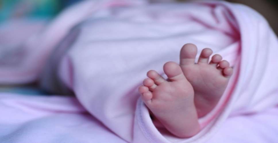 Doctors save preterm baby born without enough oxygen