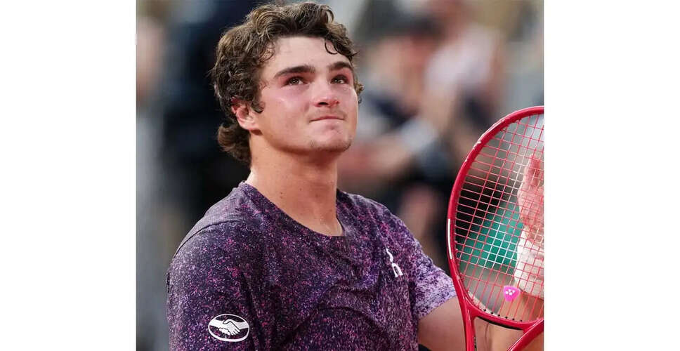 Teen Sensation Joao Fonseca Shocks Novak Djokovic at French Open