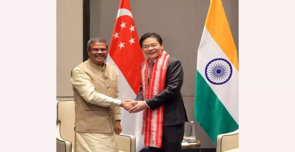 Strengthening India-Singapore Ties: A Focus on Education and Trade