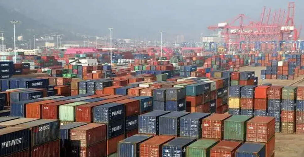 India's Current Account Surplus Declines Amid Trade Deficit in Q4 2025-26