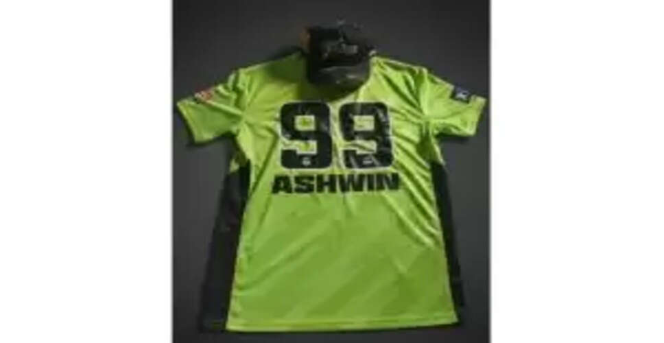 Ravichandran Ashwin Withdraws from BBL 2025 Due to Knee Injury: What’s Next for the Star Cricketer?