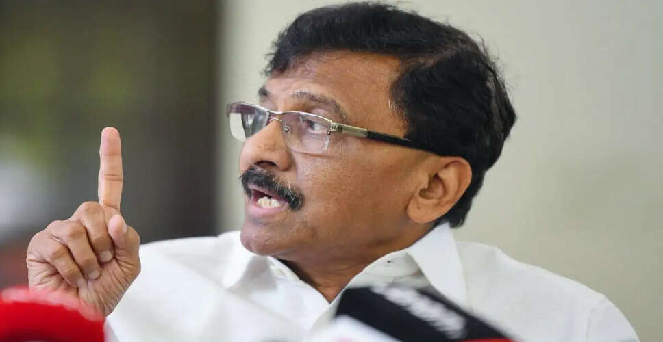 Shiv Sena (UBT) Asserts Unity Amid Political Speculations