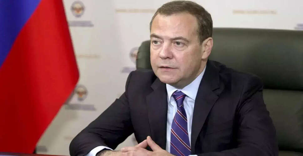 Medvedev Responds to European Criticism Over Drone Incident in Romania