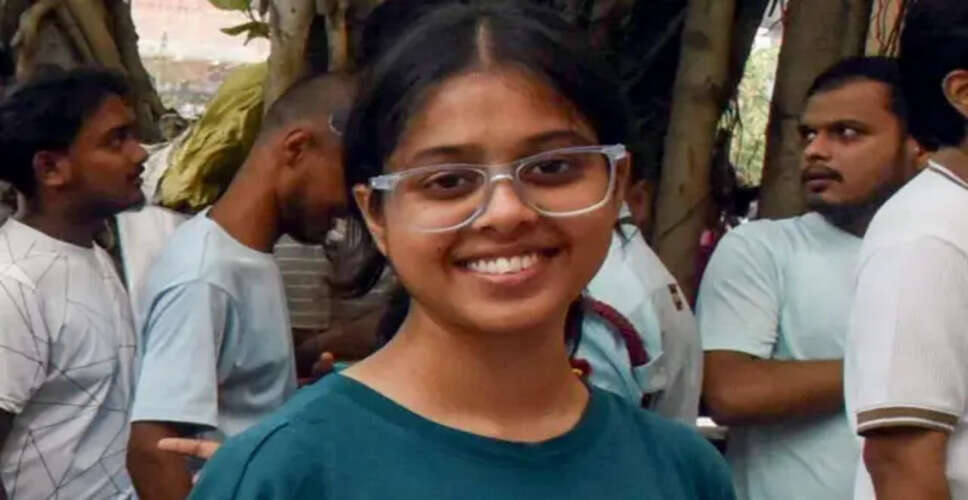 Emotional Atmosphere Surrounds NEET Re-Examination Across the Nation