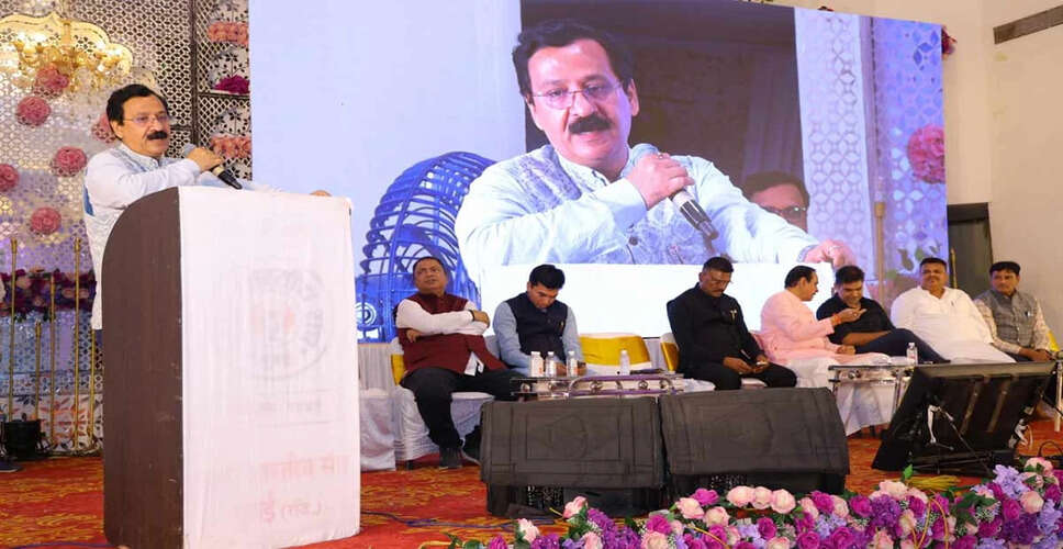 The Everlasting Influence of Digital Media on Hindi Journalism