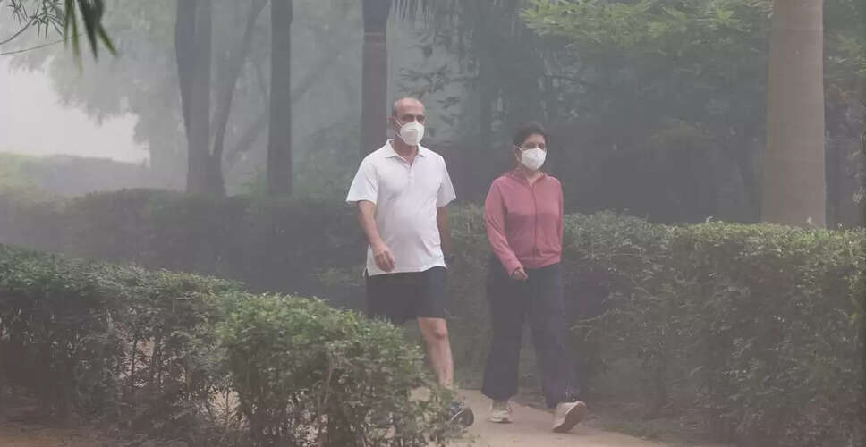 Severe Air Quality Crisis Hits Delhi: AQI Soars Above 400
