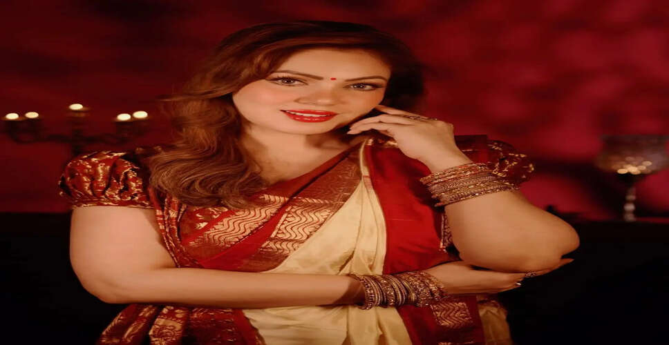 Munmun Dutta Dazzles in Traditional Bengali Attire on Instagram