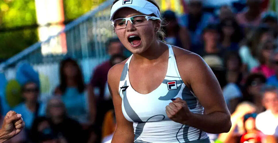 Anna Leigh Waters Shines at PPA Tour Newport Beach Open