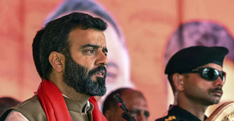 Jammu and Kashmir Police Charge Politicians Over Social Media Posts Amid Iran Tensions