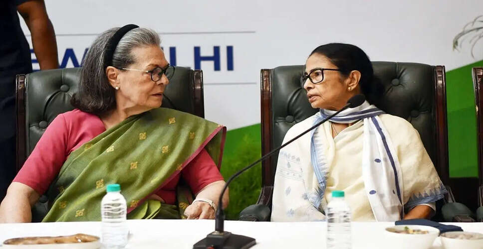 Mamata Banerjee Meets Sonia Gandhi Amid Political Discussions in Delhi