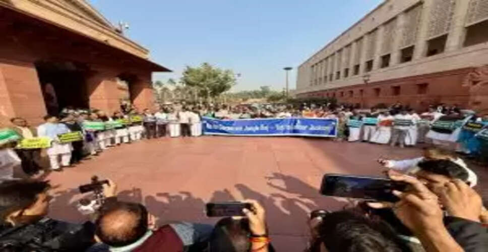 Why Are Opposition MPs Rallying Against New Labour Codes in Parliament?