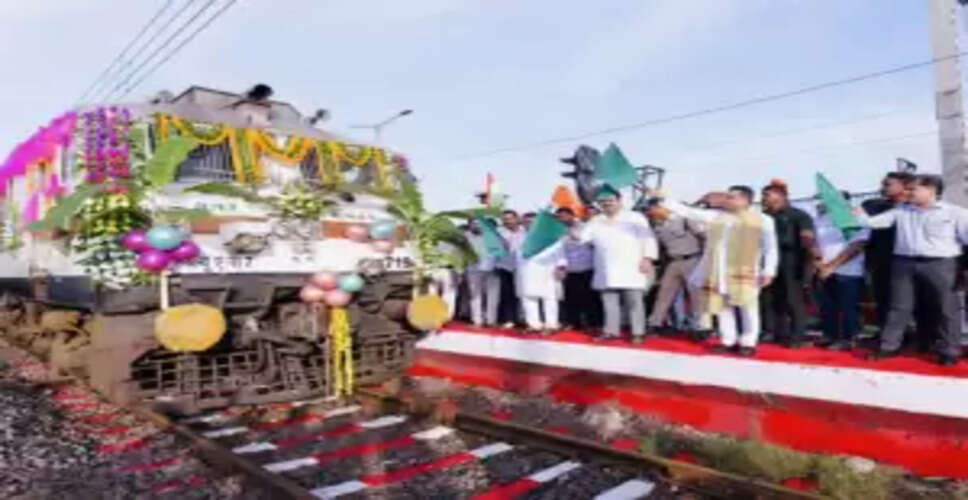 What Does the New Puri-Lalgarh Express Extension Mean for Rail Connectivity?