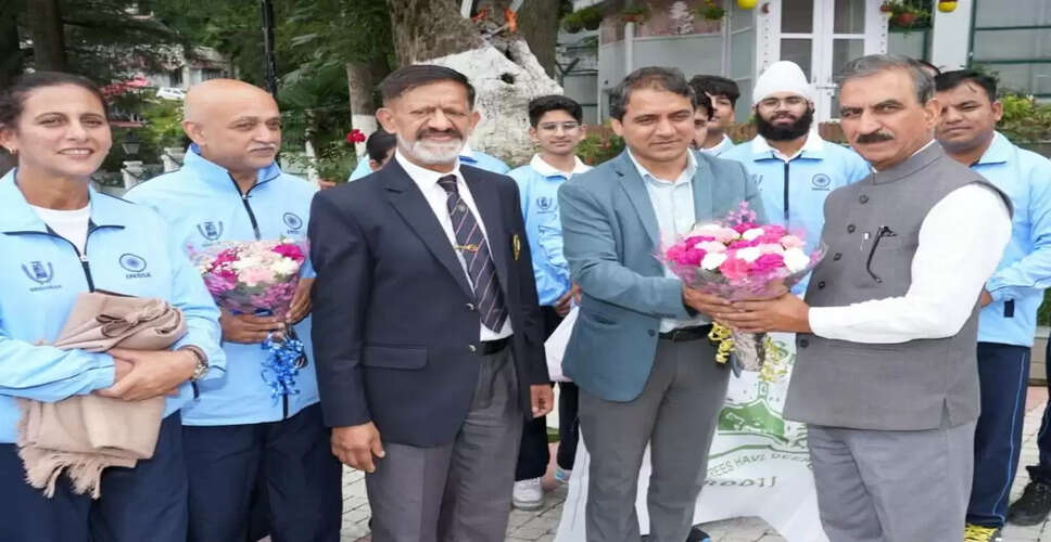 Himachal Pradesh CM Sends Off Indian Team for Karate Championship in Japan