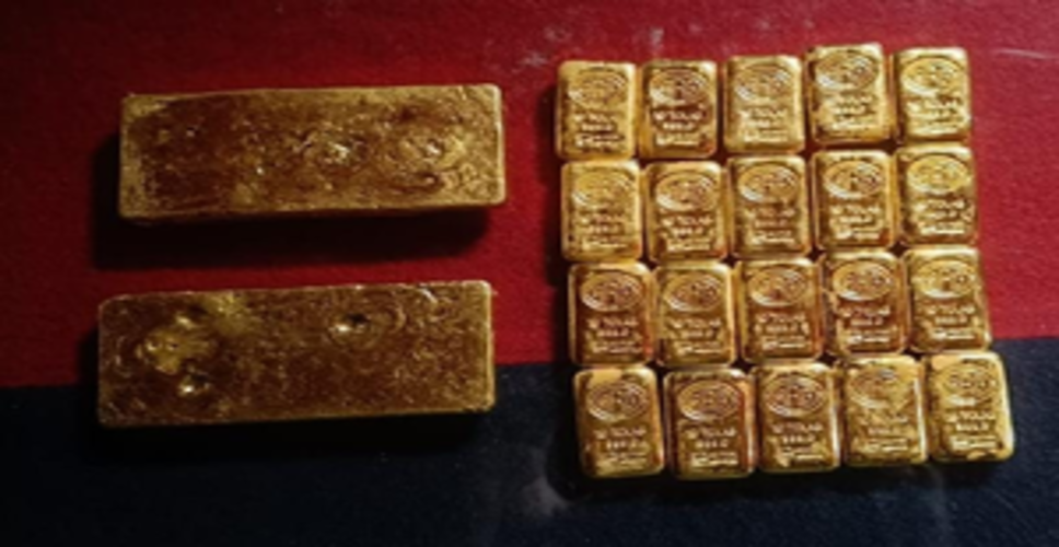 BSF seizes 4.433 kg gold worth Rs 3.24 crore at India-Bangladesh border