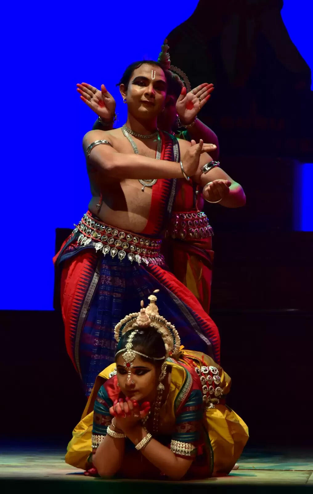 Celebrating Tradition: 20th Guru Dakshina Utsav Shines in Bhubaneswar