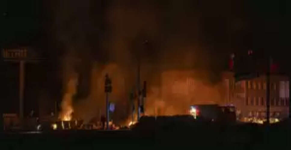 Escalating Tensions: Russian Strikes in Ukraine Amid Peace Talks