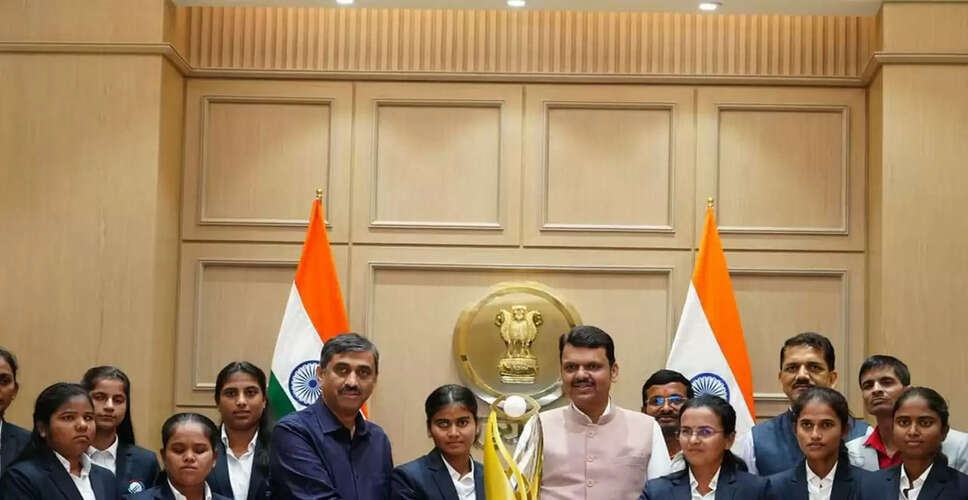 Maharashtra CM Honors Indian Blind Women's Cricket Team for World Cup Victory