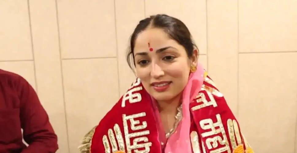 Yami Gautam and Aditya Dhar's Spiritual Visit to Mahakaleshwar Temple