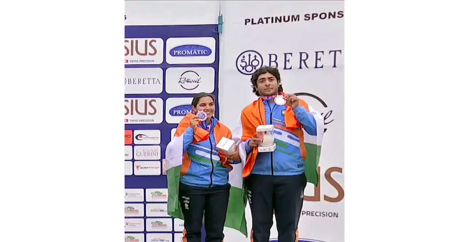 India Secures Bronze in ISSF Trap Mixed Team Event