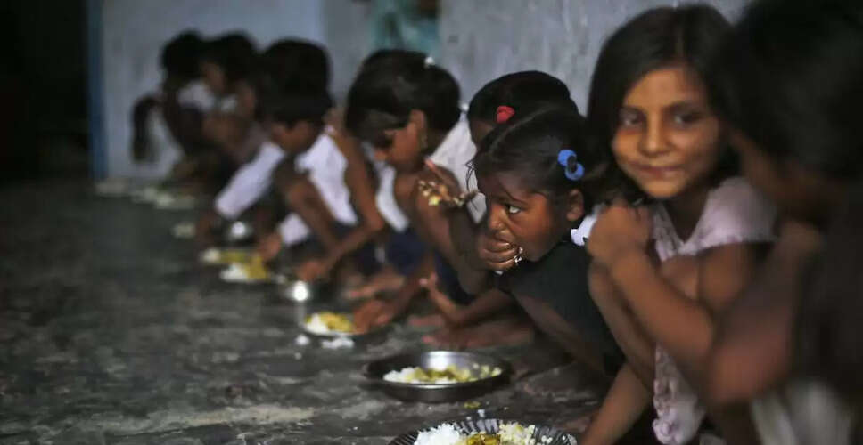 Significant Decline in Schools Under Midday Meal Scheme in India