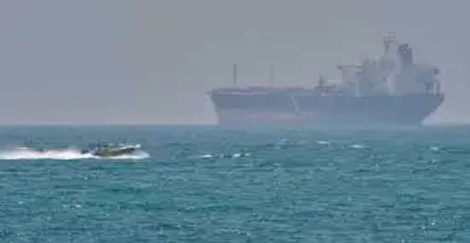 Tensions Rise as US Attempts to Reopen Strait of Hormuz Amid Iranian Threats