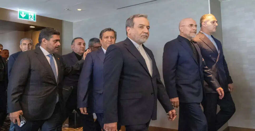 US-Iran Negotiations Hit Snag Over Photo Opportunity Dispute