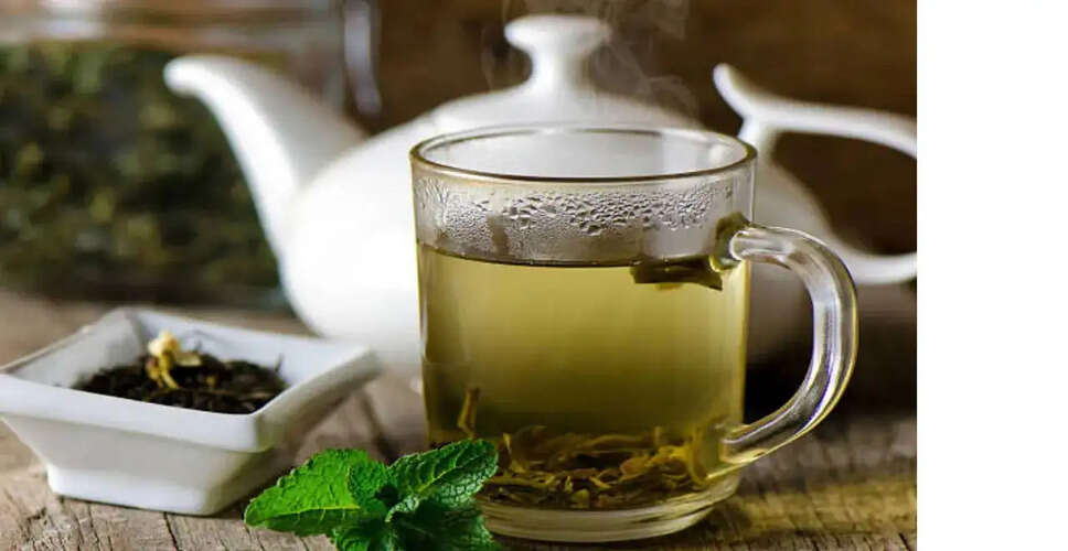 Transform Your Health with Daily Green Tea Consumption