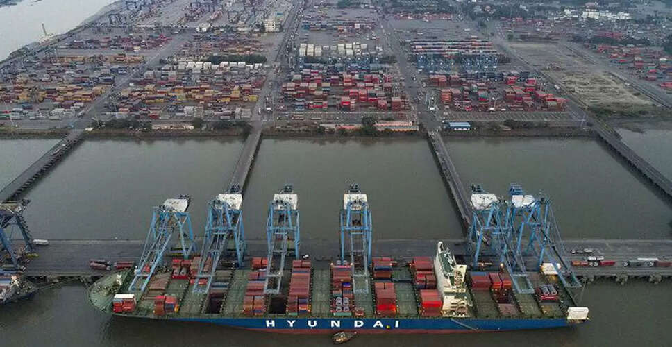 India Implements Import Restrictions on Bangladeshi Goods Amid Trade Tensions