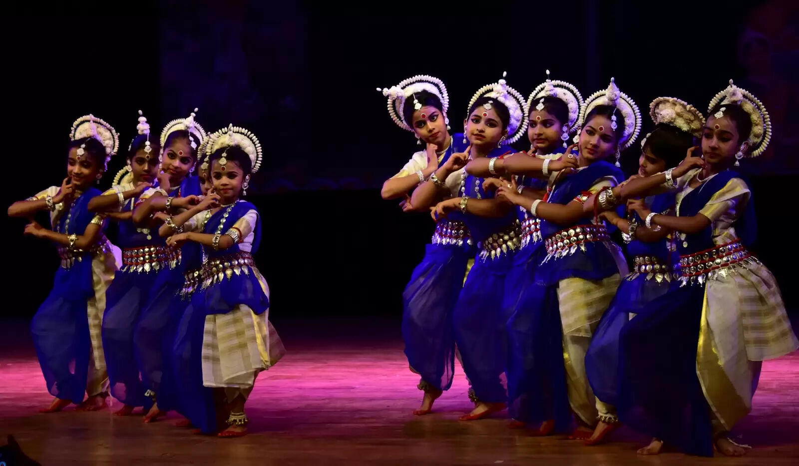 Discover the Vibrant Odissi Dance Performances Lighting Up Bhubaneswar!