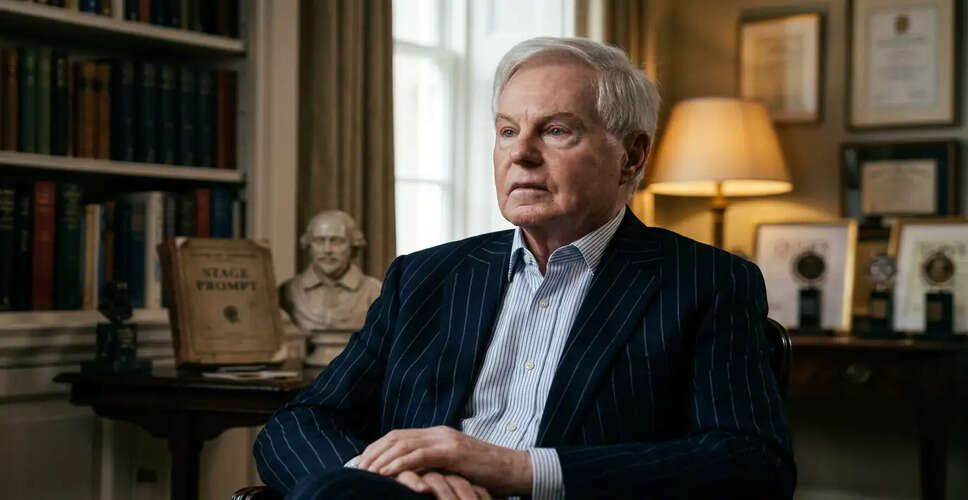 Derek Jacobi Opens Up About His Struggles with Self-Image and Hollywood Dreams