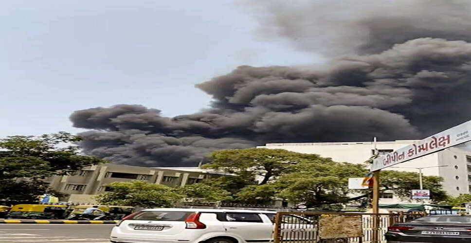 Bollywood Stars Express Condolences After Air India Flight AI171 Tragedy