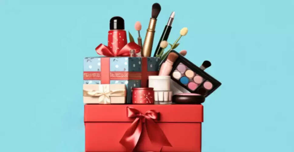 Top 5 Must-Have Makeup Essentials for New Year's Eve Parties