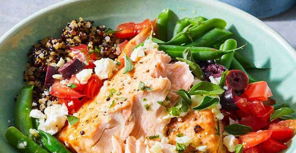 26% ruining benefits of healthy meals by unhealthy snacking: Study