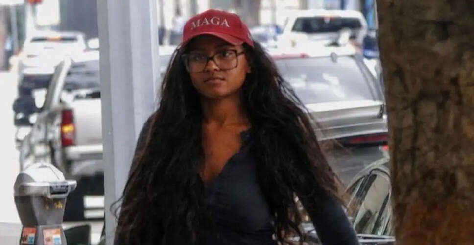 Viral Claims of Sasha Obama Supporting Trump Debunked