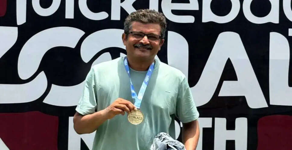 Nilesh Desai Triumphs at Picklebay Zonals, Secures 50+ Men's Singles Title