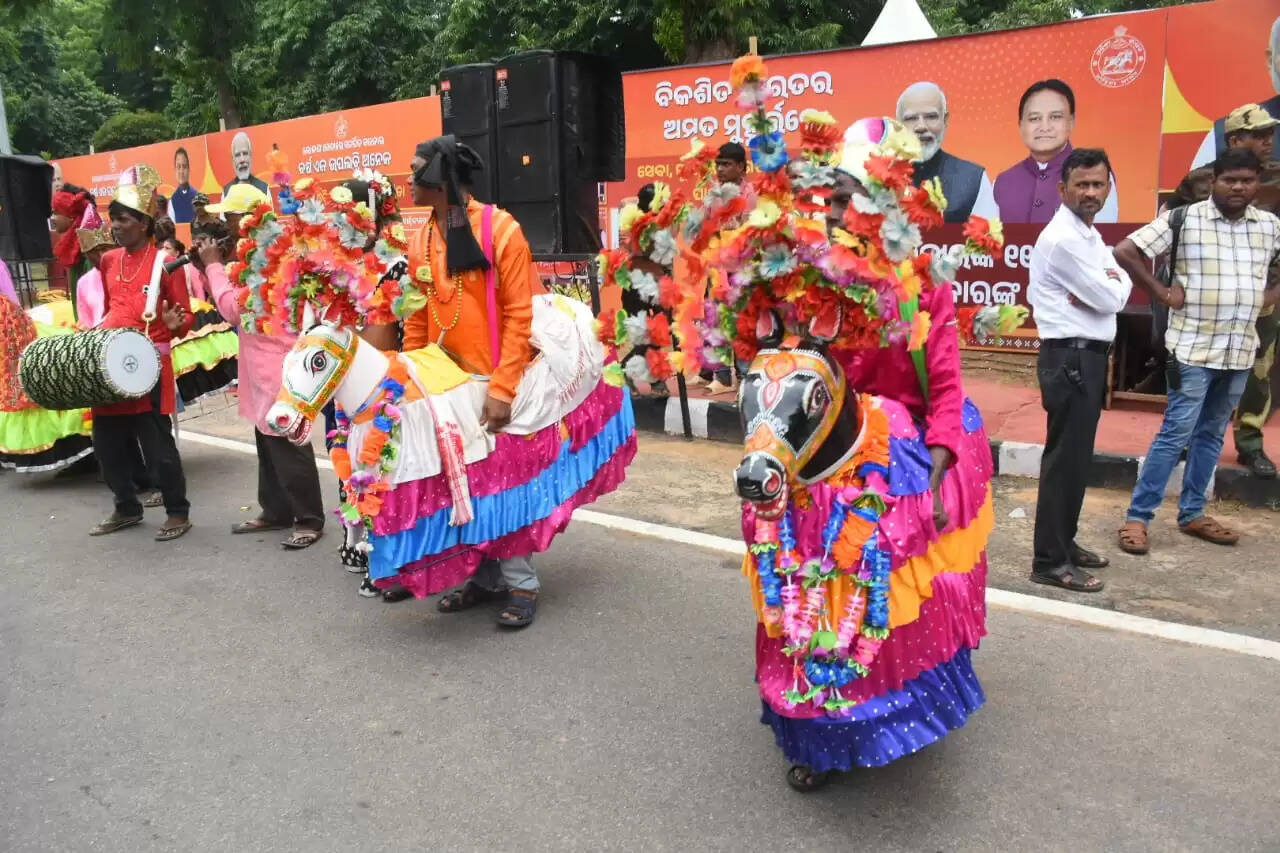 Odisha's CM Mohan Charan Majhi Launches New International Flight to Abu Dhabi