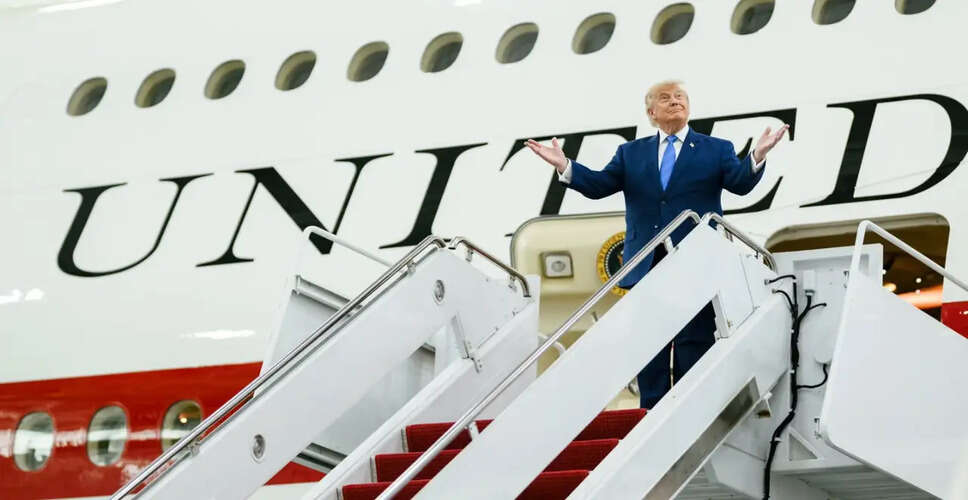 Trump Introduces New VC-25B Bridge Aircraft as 'Flying White House'