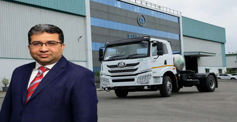 Electric Vehicles and LNG: A Cost-Effective Shift for Transporters Amid Rising Diesel Prices