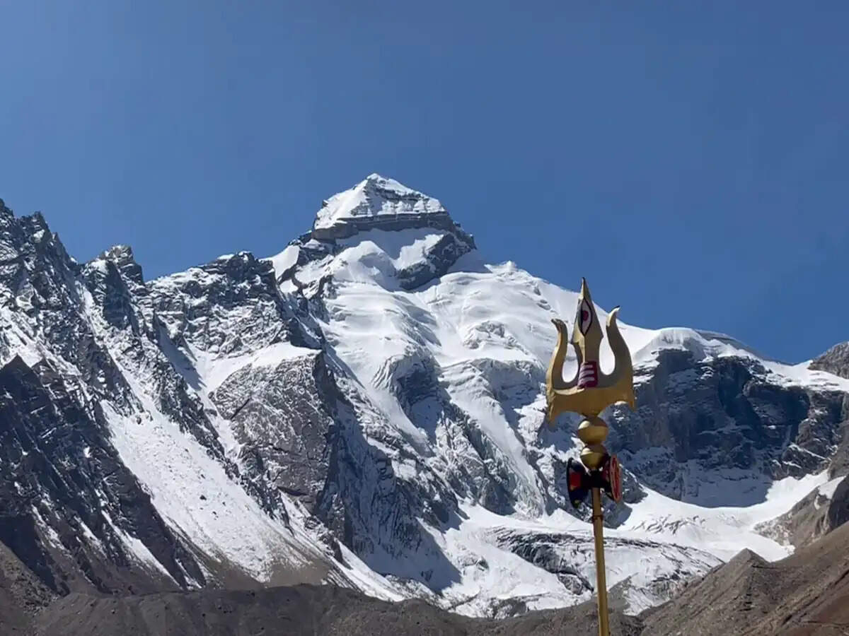 Exploring the Sacred Journey to Mount Kailash and Lake Mansarovar