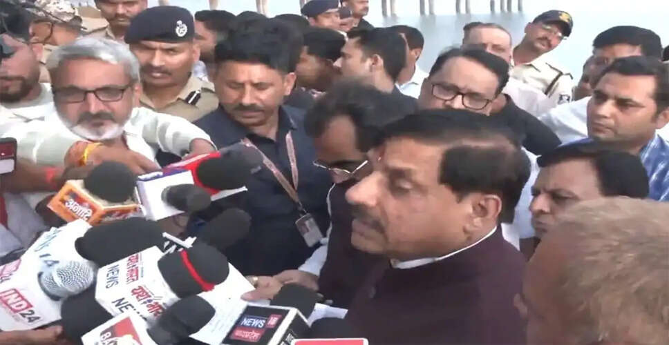 Madhya Pradesh CM Visits Families Affected by Cruise Tragedy in Jabalpur