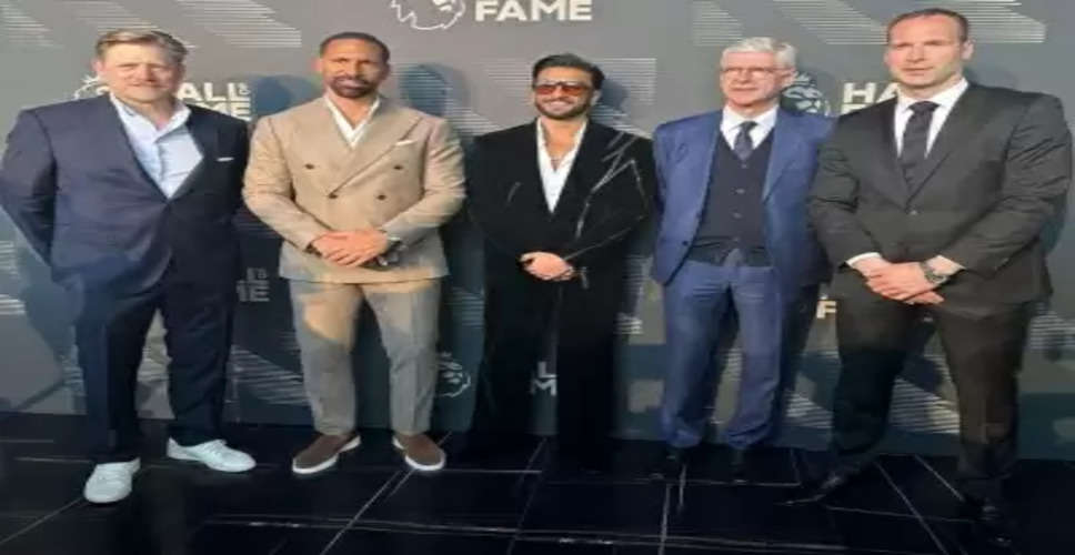 Ranveer Singh Soaks In Premier League Action As A Football Fanboy Meeting  Legends Of The Game In The UK: It Has Been A Remarkable Experience