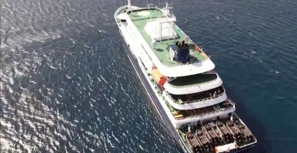 Cruise Ship Hit by Hantavirus Outbreak Arrives in Spain for Evacuation