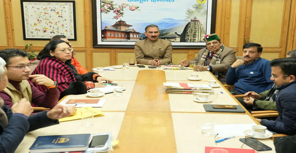 Himachal Pradesh Chief Minister Advocates for Enhanced Online Health Services