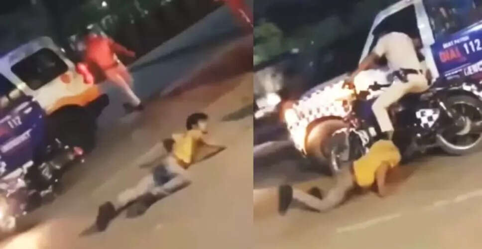 Man Pretends to Be Snake, Terrifies Police Officer in Viral Video