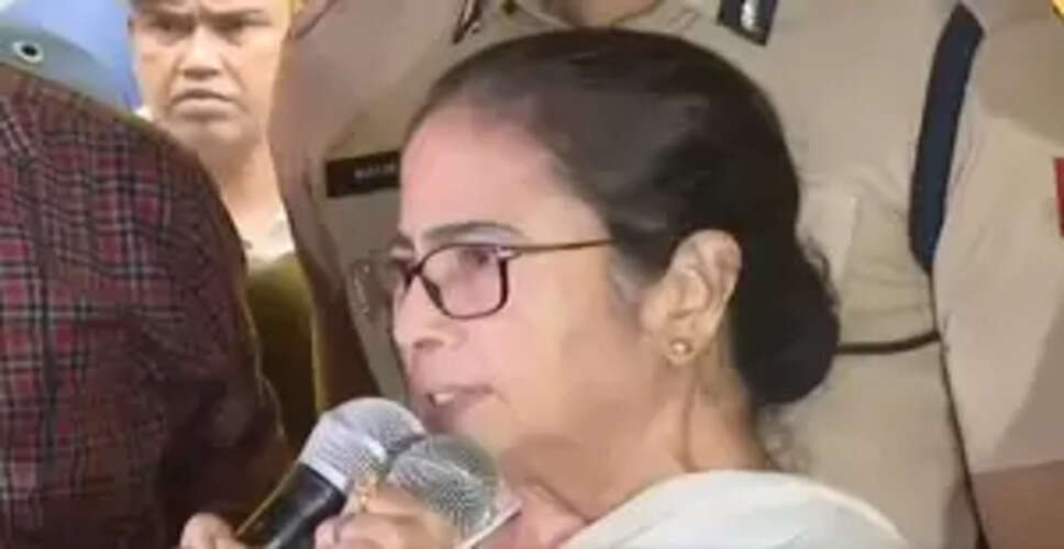 Mamata Banerjee Speaks Out Against Violence Towards Bengali Migrants in Odisha